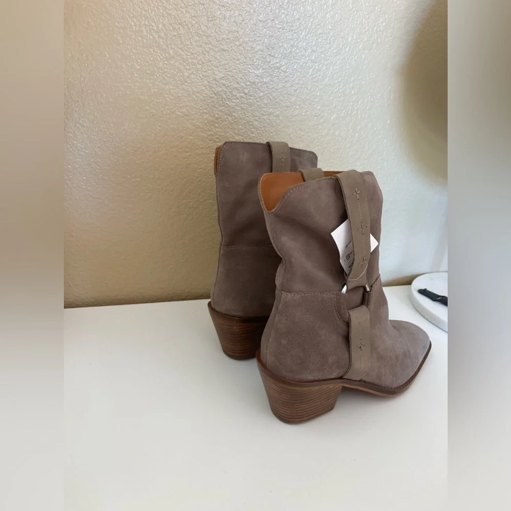 NEW Lucky Brand suede genuine leather boots
